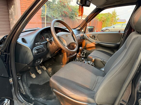 2008 Chevrolet Niva I, чёрный, 400000 рублей - вид 5