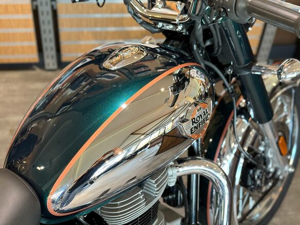 2026 Royal Enfield Classic 350, серый, 526000 рублей - вид 27