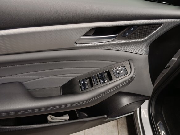 2023 Haval F7x I Рестайлинг, серый, 2390000 рублей - вид 17