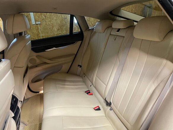 2016 BMW X6 30d II (F16), чёрный, 3100000 рублей - вид 21