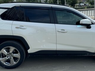 2019 Toyota RAV4 V (XA50), белый, 3700000 рублей, вид 3