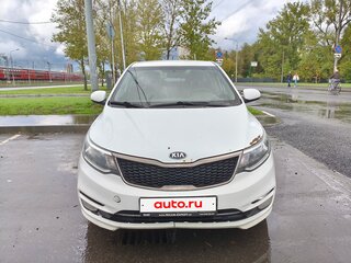 2015 Kia Rio III Рестайлинг, белый, 770000 рублей, вид 1