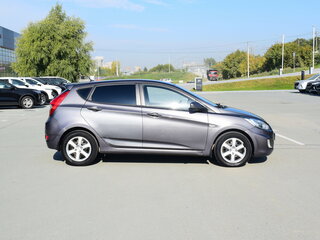 2012 Hyundai Solaris I, серый, 727000 рублей, вид 5