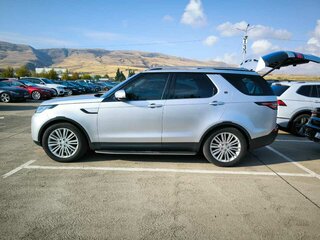 2017 Land Rover Discovery V, серебристый, 2800000 рублей, вид 1