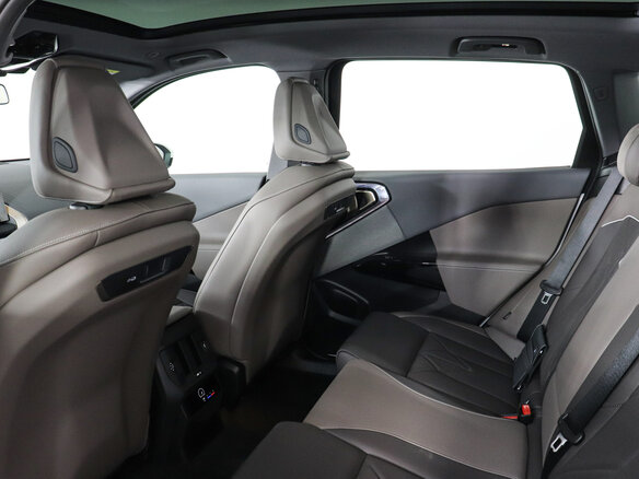 2026 BMW X3 Long 30L xDrive IV (G45/G48), белый, 8081607 рублей - вид 18