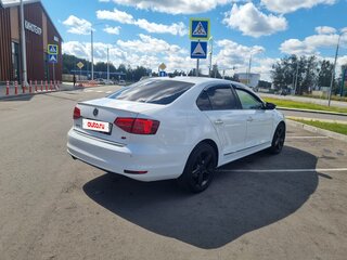2018 Volkswagen Jetta VI Рестайлинг, белый, 935000 рублей, вид 4