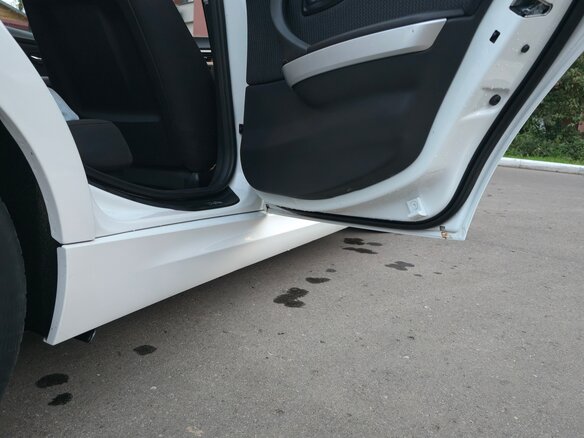 2010 BMW 3 серии 318i V (E90/E91/E92/E93) Рестайлинг, белый, 1000000 рублей - вид 17