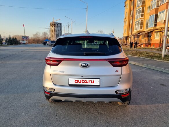 2019 Kia Sportage IV Рестайлинг, серый, 2200000 рублей - вид 6