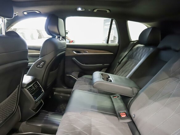 2026 Geely Monjaro I Рестайлинг, зелёный - вид 14