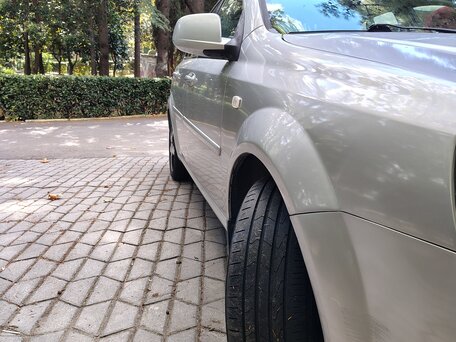 2010 Chevrolet Lacetti I, серебристый, 495000 рублей, вид 3
