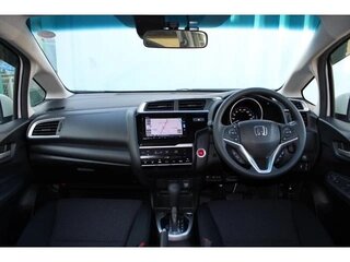 2019 Honda Fit III Рестайлинг, белый, 1190000 рублей, вид 5