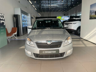 2012 Skoda Fabia II Рестайлинг, серебристый, 530000 рублей, вид 2