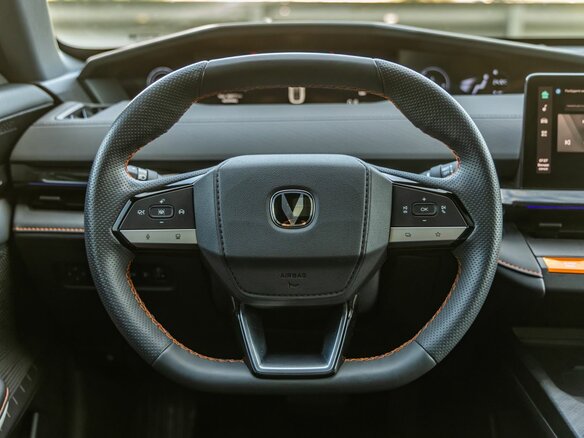 2024 Changan UNI-V I, белый, 2368000 рублей - вид 18