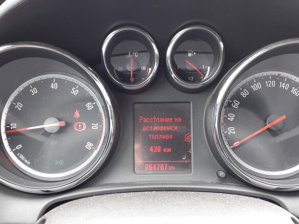 2014 Opel Astra GTC J Рестайлинг, красный, 750000 рублей - вид 5