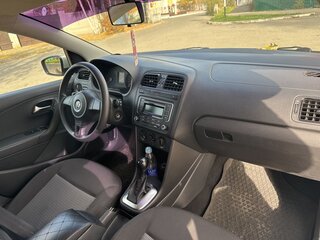 2015 Volkswagen Polo V, серебристый, 940000 рублей, вид 5