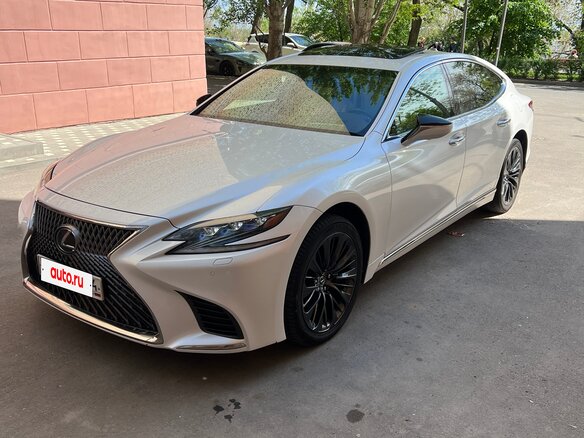 2018 Lexus LS 500 V, белый, 4850000 рублей