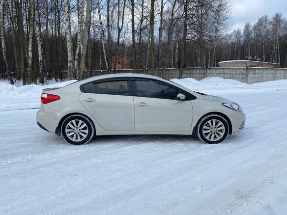 2014 Kia Cerato III, серебристый, 1000000 рублей - вид 6