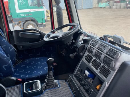 2012 Iveco Stralis, красный, 1950000 рублей, вид 5