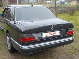 1991 Mercedes-Benz W124 250, серый, 585000 рублей, вид 2
