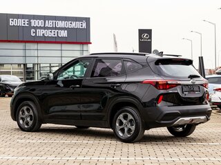 2021 Kia Seltos I, чёрный, 1925000 рублей, вид 4