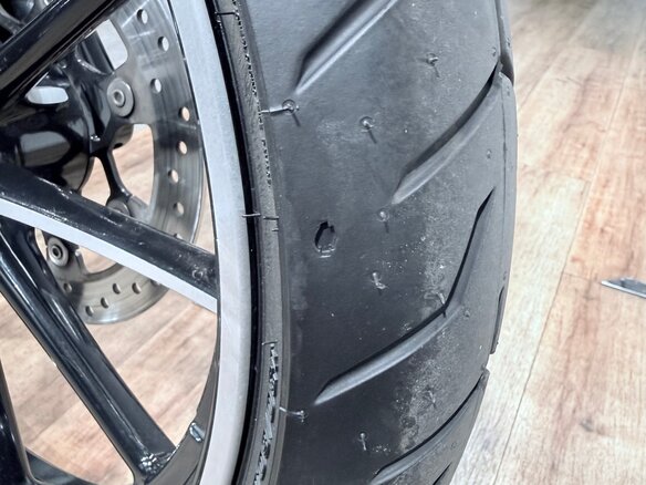 2015 Harley-Davidson Breakout, серебристый - вид 31