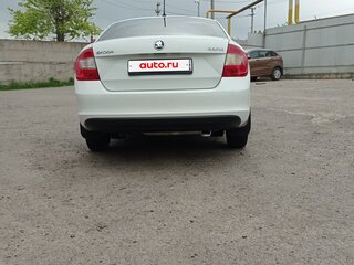 2016 Skoda Rapid I, белый, 1100000 рублей, вид 3