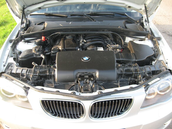 2007 BMW 1 серии 118i I (E81/E82/E87/E88) Рестайлинг, серебристый - вид 7