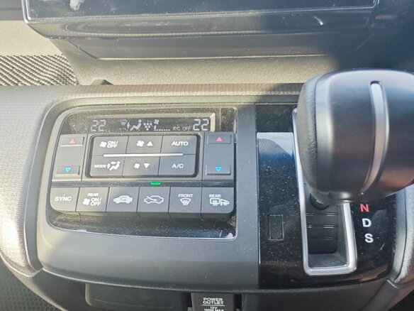 2018 Honda Stepwgn Spada V Рестайлинг, чёрный, 2450000 рублей - вид 9