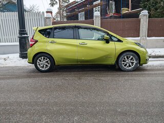 2017 Nissan Note e-Power II Рестайлинг, зелёный, 1000000 рублей, вид 5