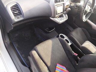 2010 Honda Stream II Рестайлинг, белый, 1420000 рублей, вид 5
