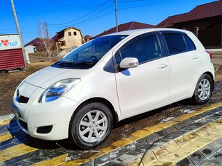 2008 Toyota Vitz II (XP90), белый, 707000 рублей, вид 4