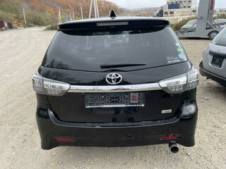 2016 Toyota Wish II Рестайлинг, чёрный, 2050000 рублей, вид 2
