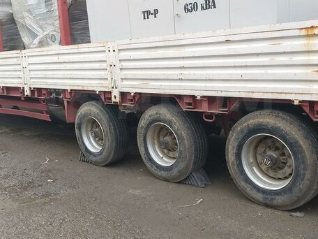 2015 УралСпецТранс Полуприцеп-тяжеловоз, красный, 3400000 рублей, вид 1