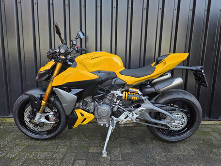 2026 Ducati Streetfighter V2, жёлтый, 2390000 рублей, вид 3