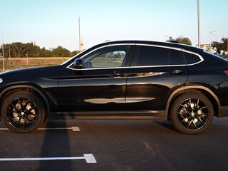 2020 BMW X4 20d II (G02), чёрный, 3900000 рублей, вид 2
