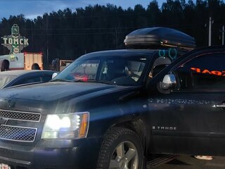 2008 Chevrolet Tahoe III, чёрный, 1500000 рублей, вид 1