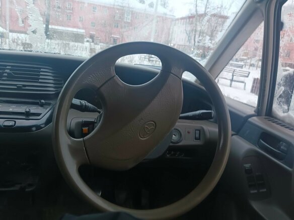 1992 Toyota Estima Emina I, серый, 220000 рублей - вид 4