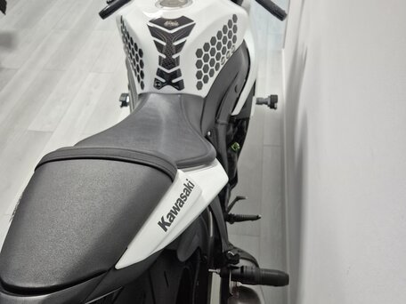 2010 Kawasaki ZX-6 Ninja, белый, 600000 рублей, вид 4