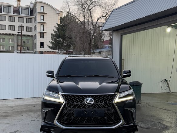 2018 Lexus LX 570 III Рестайлинг 2, чёрный, 11000000 рублей - вид 2