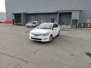 2015 Hyundai Solaris I Рестайлинг, белый, 830000 рублей, вид 2