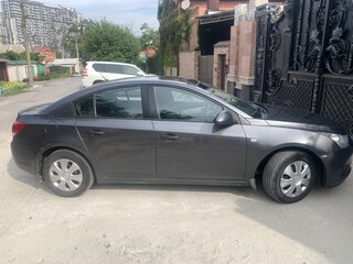 2012 Chevrolet Cruze I, серый, 750000 рублей, вид 2