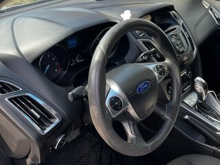 2014 Ford Focus III, серебристый, 700000 рублей, вид 4