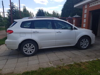 2011 Subaru Tribeca I Рестайлинг, белый, 1800000 рублей, вид 3
