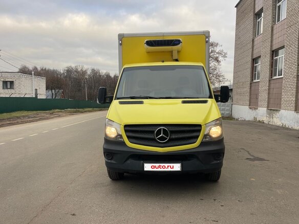 2015 Mercedes-Benz Sprinter, жёлтый, 2200000 рублей - вид 8