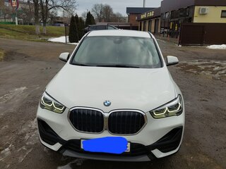 2020 BMW X1 18d sDrive II (F48) Рестайлинг, белый, 2900000 рублей, вид 2