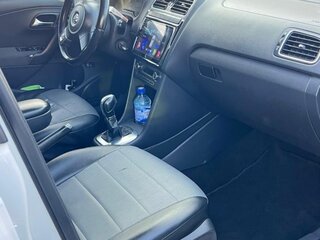 2013 Volkswagen Polo V, белый, 670000 рублей, вид 5