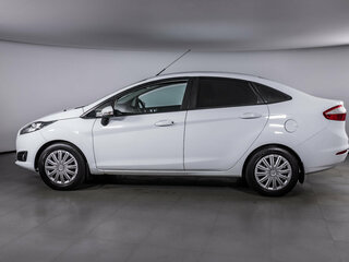 2015 Ford Fiesta Mk6 Рестайлинг, белый, 920000 рублей, вид 5
