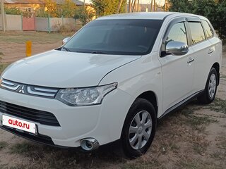 2013 Mitsubishi Outlander III, белый, 1250000 рублей, вид 1