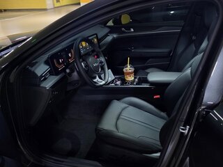 2024 Kia K5 LPi III Рестайлинг, чёрный, 3600000 рублей, вид 5