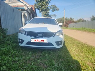 2011 Kia Ceed I Рестайлинг, белый, 550000 рублей, вид 2